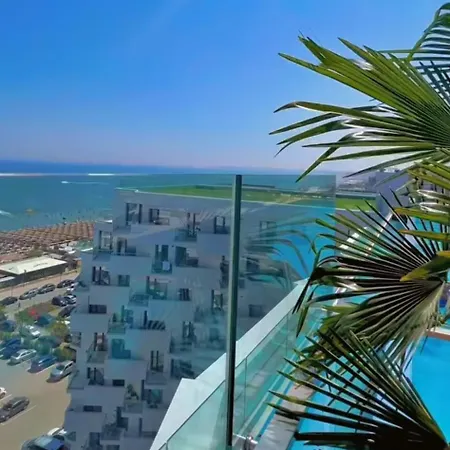 Onix Infinity Pool & 54