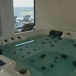 Onix Infinity Pool & 54 公寓 那沃达利